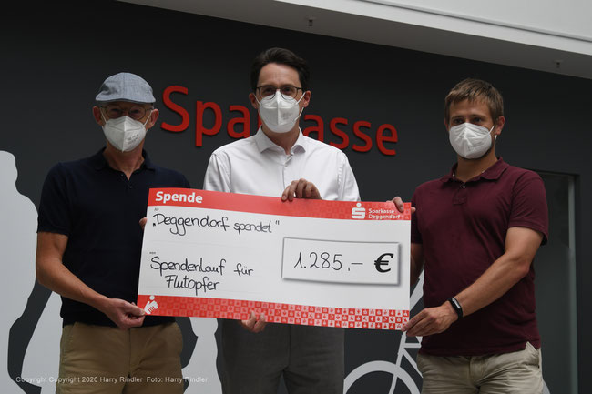 vl: Peter Pisinger (LV Deggendorf); Oberbürgermeister Dr. Christian Moser; Frank Reichl