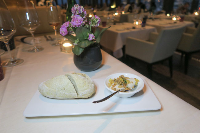 Restaurant CLOUDS Kitchen Zurich prime tower