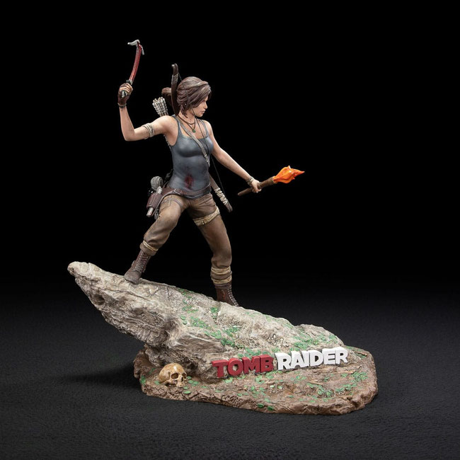 Lara Croft Survivor Era Tomb Raider Video Game Pvc Statue 33cm Dark Horse Comics
