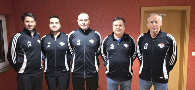 v.l.n.r.:Florian Weiß (Vorstand Aktive, SF Schneeberg), Jonas Haupert (Co-Trainer), Andreas Trunk (Trainer), Horst Bauer (Vorstand Spielbetrieb SV Weilbach), Ernst Schober (Vorstand Sport TSV Weckbach)