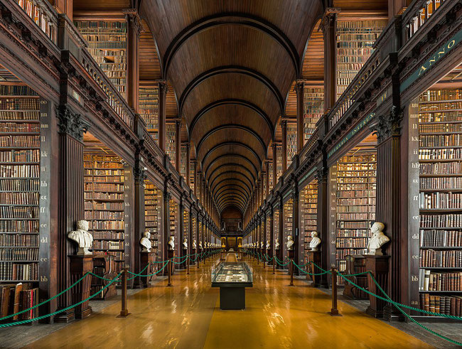 La bibliothèque de Trinity College à Dublin