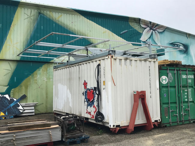 conteneur solaire PV photovoltaïque générateur autonome groupe électrogène solar container photovoltaic hybrid autonomous offgrid power smartgrid minigrid contenedor fotovoltáico híbrido generador autónomo photovoltaik autonomen generator