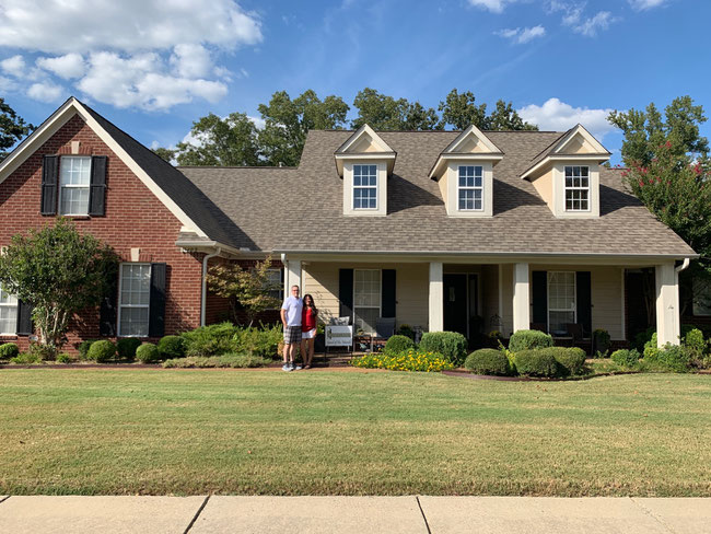 September 2019 Woodbridge Yard of the Month - Congrats to the Vaught's on Lake Bridge Dr.