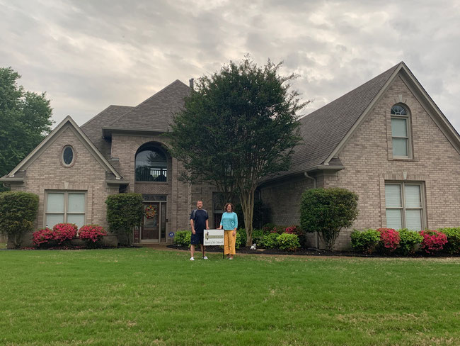 May 2019 Woodbridge Yard of the Month - Congrats to the Gallimore's on Canabridge Drive!