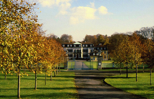 Schloss Wilhelmsthal im Herbst