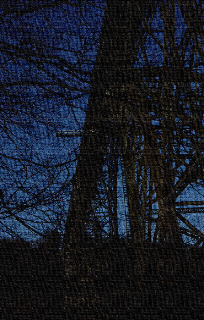 Müngstener Brücke aus Stahl unter kalt-blauem Januarhimmel