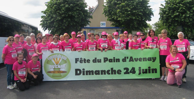 Rochambelle JUIN 2012 - photo de groupe avant le départ