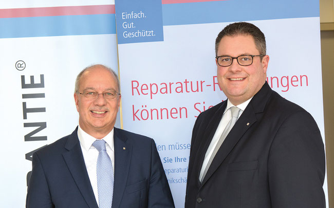 (v.l.n.r.) Thomas Schröder, Vorsitzender des Vorstands, und Patrick Döring, Vertriebsvorstand von WERTGARANTIE