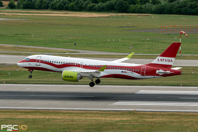 YL-CSL A220-300 55041 airBaltic @ Zurigo 08.2023 © Piti Spotter Club Verona