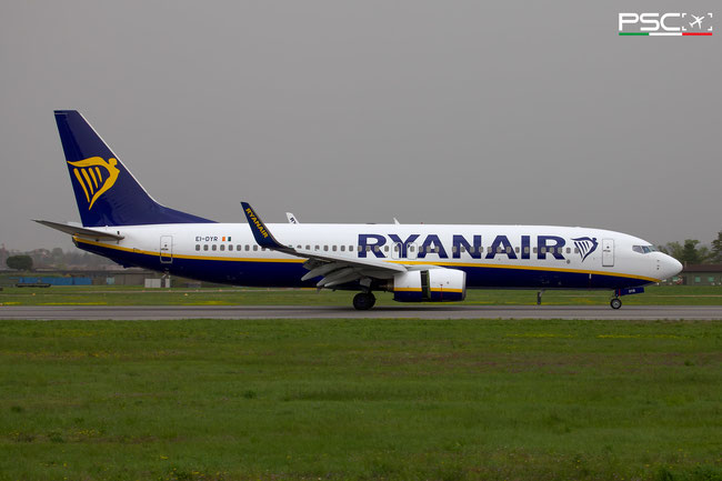 EI-DYR B737-8AS 37513/2734 Ryanair @ Aeroporto di Verona 03 2024 © Piti Spotter Club Verona