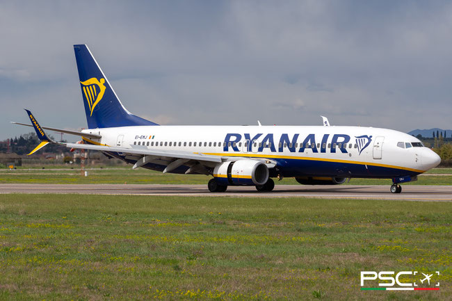 EI-EMJ Boeing 737-8AS 34975 3271 cfm56-7B26  Ryanair 2010  @ Aeroporto di Verona 07 2025 © Piti Spotter Club Verona