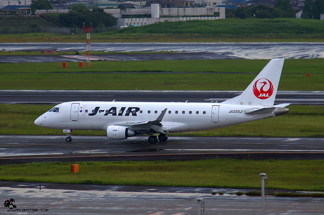 JA220J ERJ170STD 17000322 J-Air @ Osaka Itami 07.2023 © Piti Spotter Club Verona