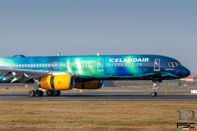 TF-FIU B757-256 26243/603 Icelandair