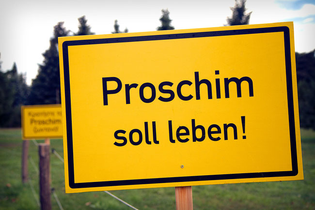 Überbleibsel des Lausitzer Energiecamps 2012 in Proschim
