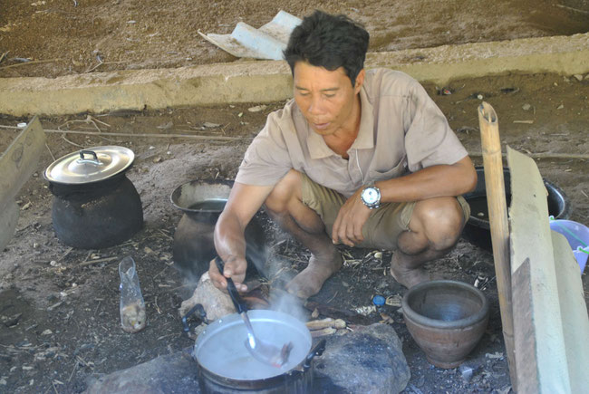 Nong Khiaw, Fischsuppe, Kochen