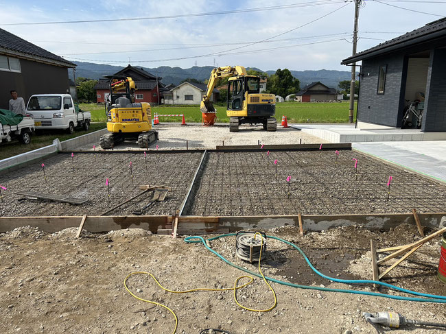 住居コンクリート土間新設：七尾市外構工事 草取り/草むしり/管理/庭/生コン/負担軽減/提案/住みやすい/住宅/新しいスペース