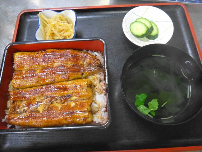 うな重　肝吸い付き