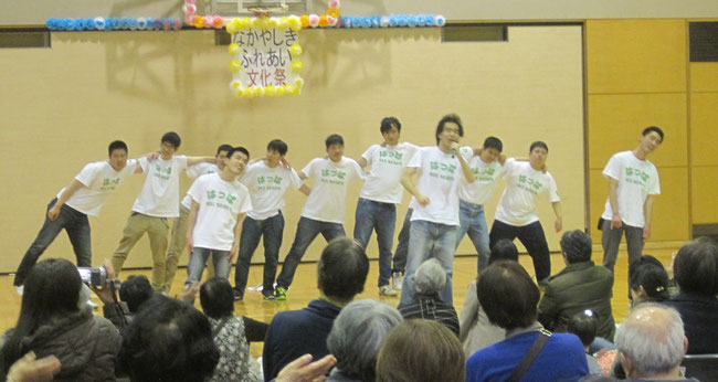 「ひとつぶの雨」では、たくさんの方が一緒に手を振ってくださいました。ありがとうございます。