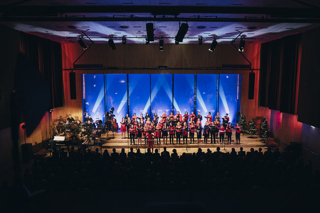 "A JAZZY CHRISTMAS 4"    (c) Janick Entremont