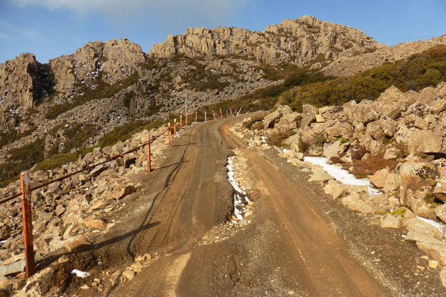 Ruts in the road up to Mount Barrow