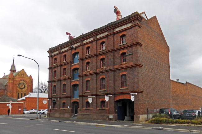 Crown Mills Rolled Oats and Oatmeal building