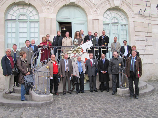 Photo de famille de fin de colloque à Troyes