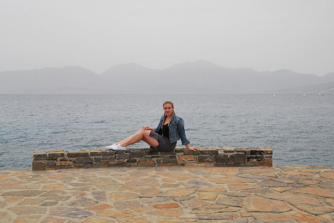 Agios Nikolaos liegt in einer Bucht - man hat eine tolle Aussicht auf die Landschaft