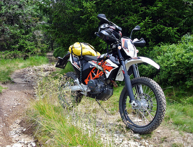 Metzeler Enduro 3 Sahara Wolfs Private Website über Motorräder