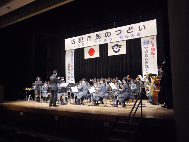 藤ヶ岡中学校吹奏楽部による演奏