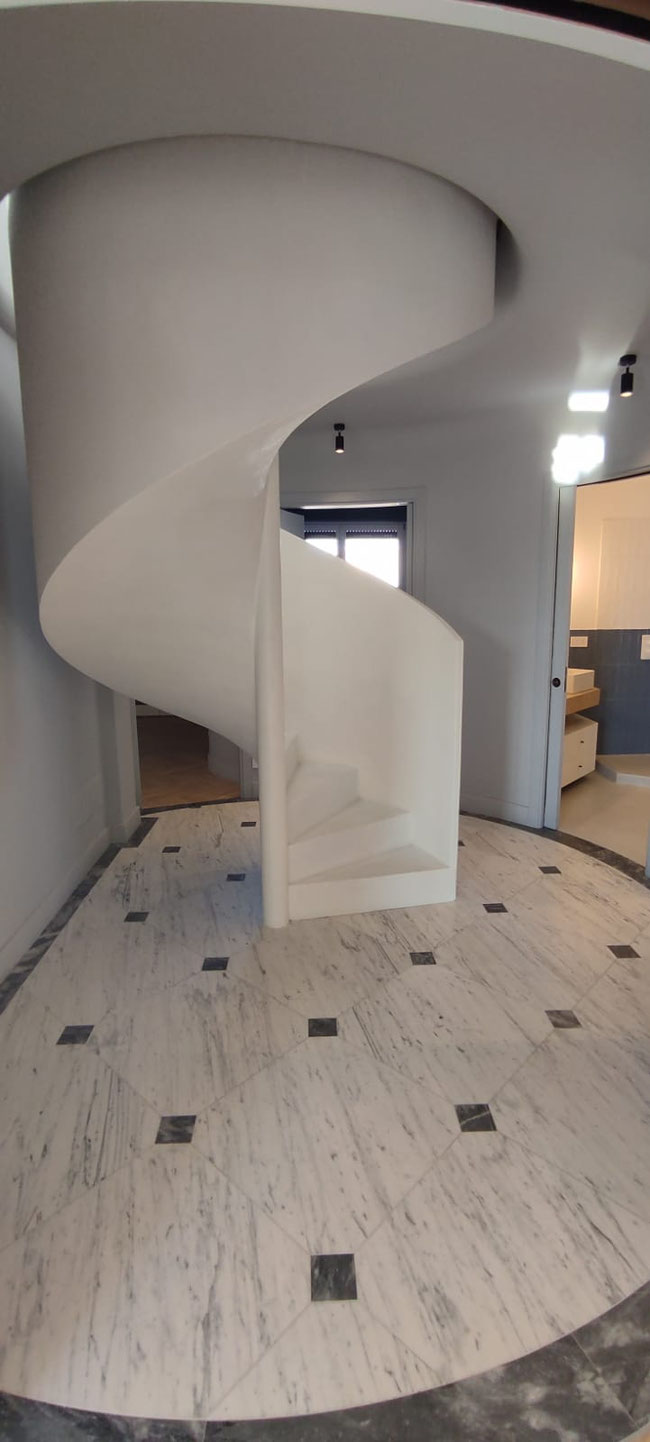 Pareti in resina Milano , pareti in resina Monza e Brianza ,rivestimenti pareti bagni resinati, resina moderna in microcemento ,