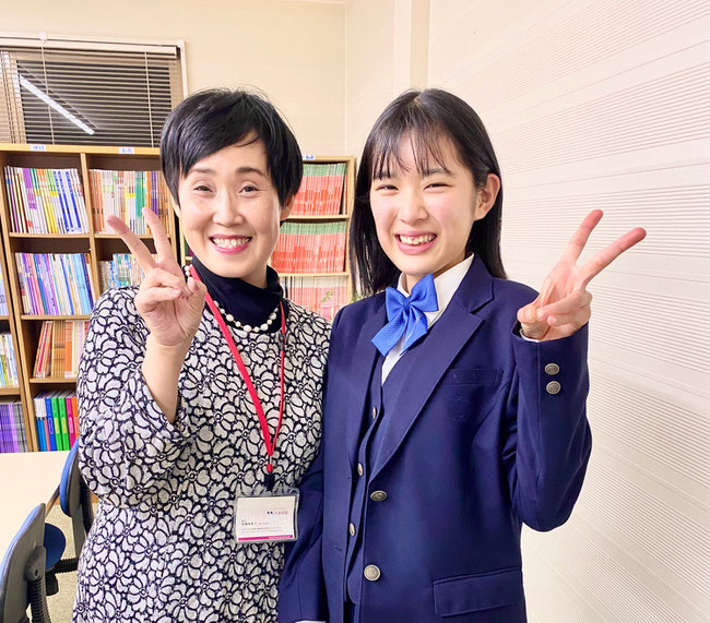 卒業生と塾長（たまき塾｜広陵・真美ヶ丘・上牧の学習塾）