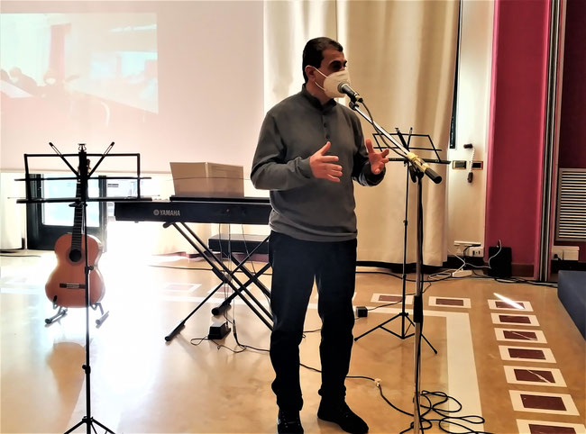 Il pastore locale Vito Tangorra della chiesa evangelica riformata di S, Elisabetta (AG)