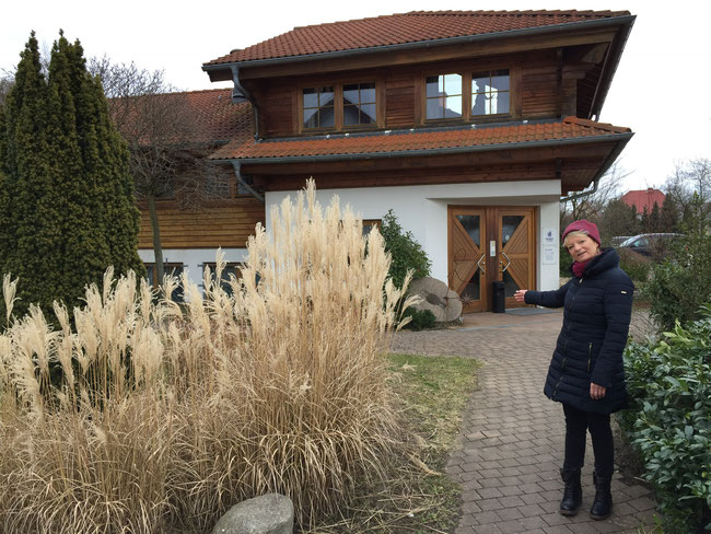 Haupthaus mit Gastronomie, Anmeldung und Umkleide(Foto: Meinert)