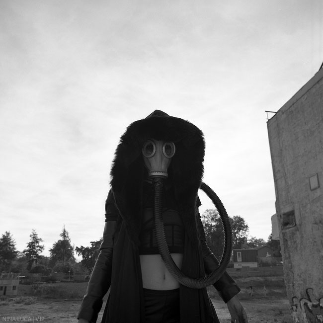 image: nina luca, VJP, VJP photography, waste land, waste land warrior, gas mask, madness is, madness is clothing, church of sanctus, sanctus clothing, post apocalyptic fashion, swiss geeks, dark fashion blog, dark fashion style, dark fashion feed