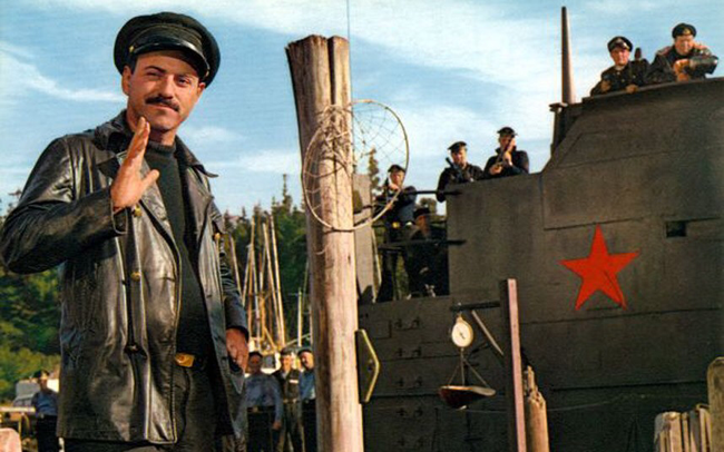 Alan Arkin in The Russians are Coming! The Russians are Coming!