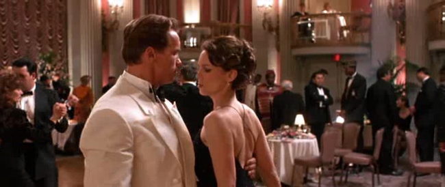 Arnold Schwarzenegger & Jamie Lee Curtis in True Lies