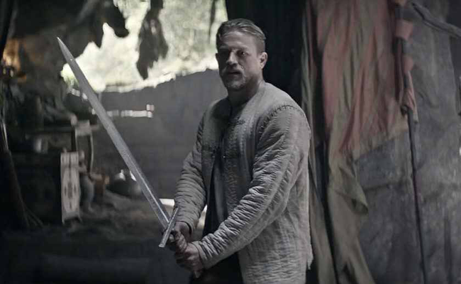 Charlie Hunnam in King Arthur: Legend of the Sword