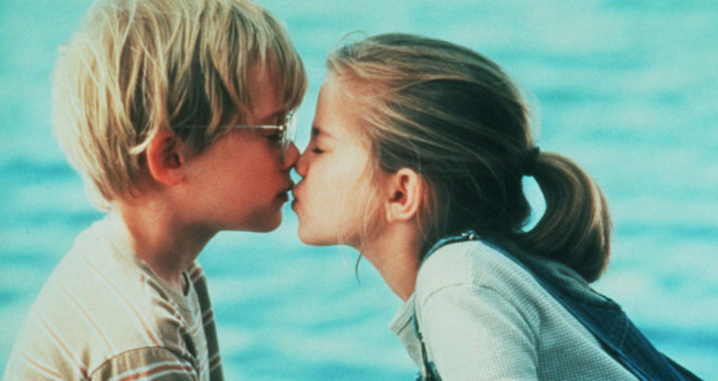 Macauley Culkin & Anna Chlumsky in My Girl