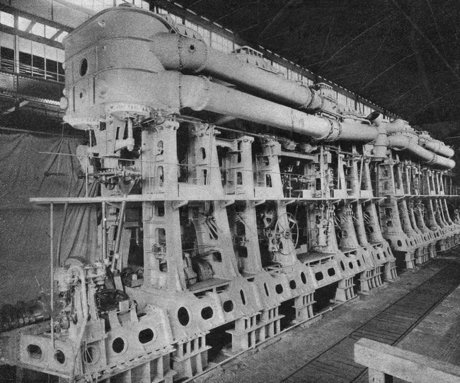 Sechszylindrige Dampfmaschine für den Schnelldampfer "Deutschland"