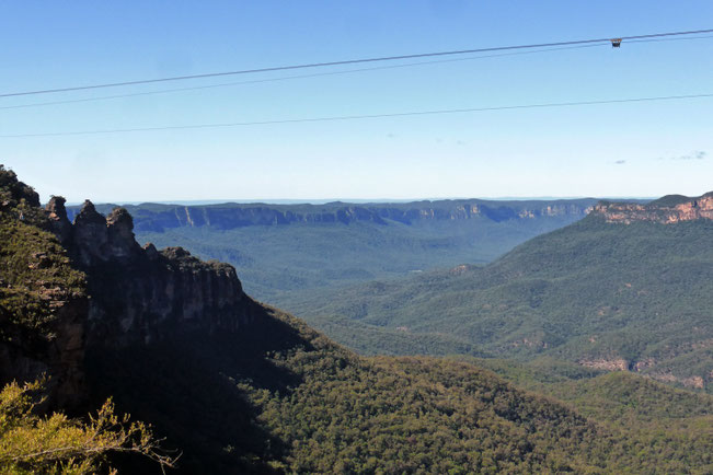 The Three Sisters and Jamison Valley, with cables