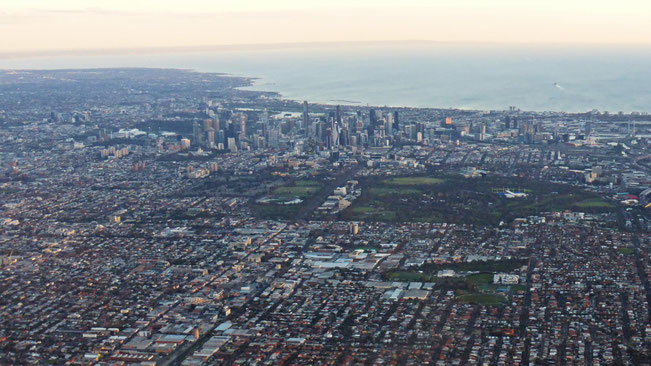 Melbourne City on Port Philip Bay