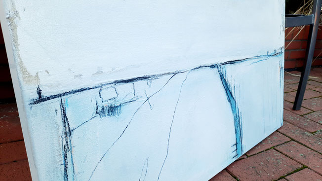 beige blaues Bild