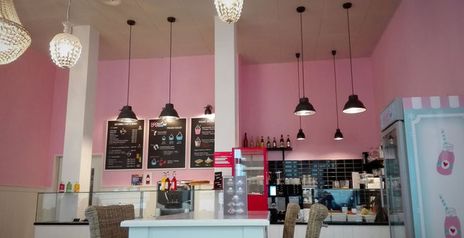 yogurt now Basel Schweiz schifflände rhein