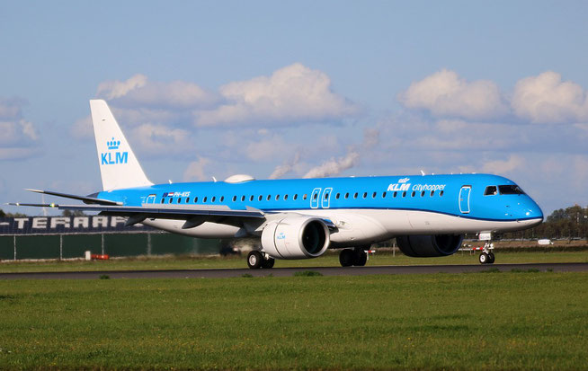ERJ 195-E2 " PH-NXS " KLM Cityhopper -1