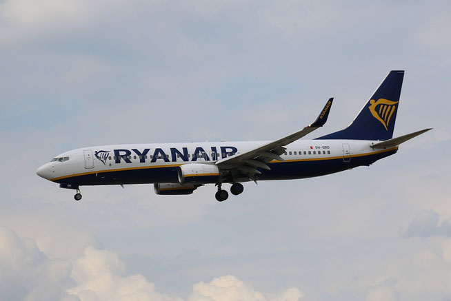 B 737-8AS/W " 9H-QBD "  Ryanair -1