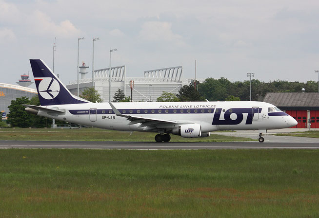ERJ 175LR " SP-LIN " LOT Polish Airlines -2