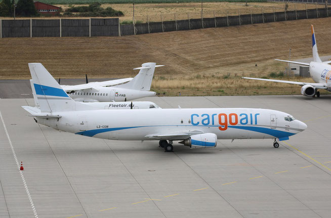 B 737-46J/SF  " LZ-CGW "  Cargo Air -1