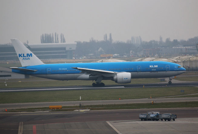 B 777-206ER  " PH-BQM "  KLM Royal Dutch Airlines -3