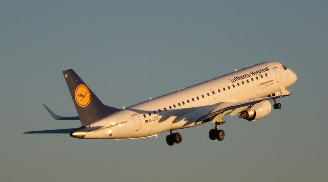 ERJ 190LR " D-AECC Lufthansa Cityline -3