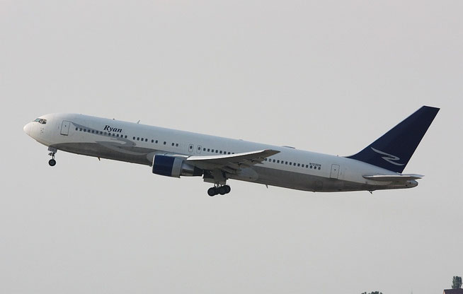 B767 N123DN-1